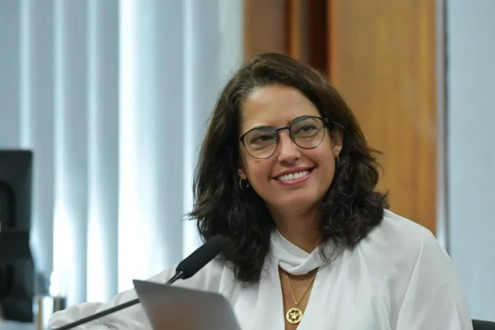 Carol Fleury: A Força da Integração Metropolitana Rumo à Câmara dos Deputados