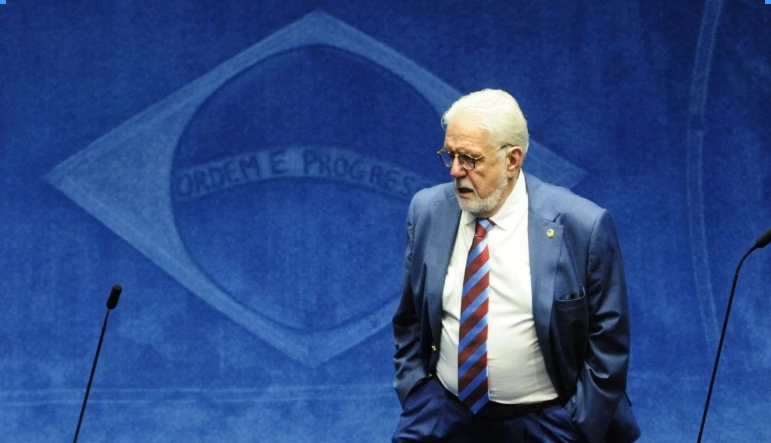 Jaques Wagner deixa liderança no Senado