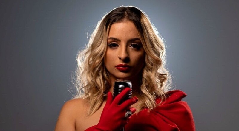 Ju Marques, fenômeno das redes sociais, faz show gratuito nesta sexta-feira no 3º Arraiá do Instituto Reciclando o Futuro