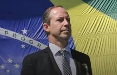 O Crescimento é Inevitável: Ricardo Capelli larga com 8% e se consolida como a maior força de renovação do DF