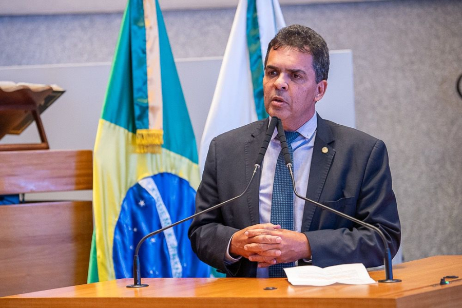 Deputado Ricardo Vale encaminha seis emendas ao Projeto de Lei que cria o Programa Cartão Uniforme Escolar 