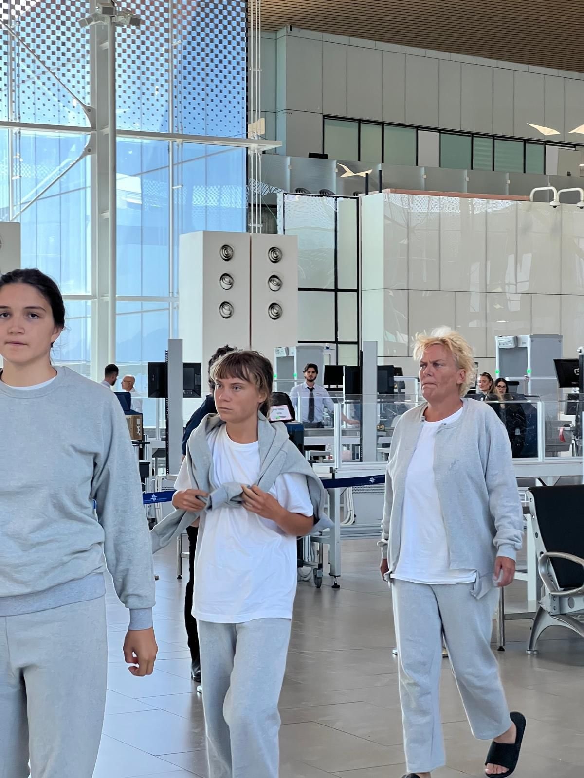 Israel deporta Greta Thunberg e outros 170 ativistas de flotilha