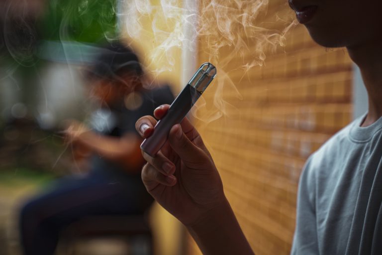 Comissões debatem resolução da Anvisa e convenção internacional sobre controle do tabaco