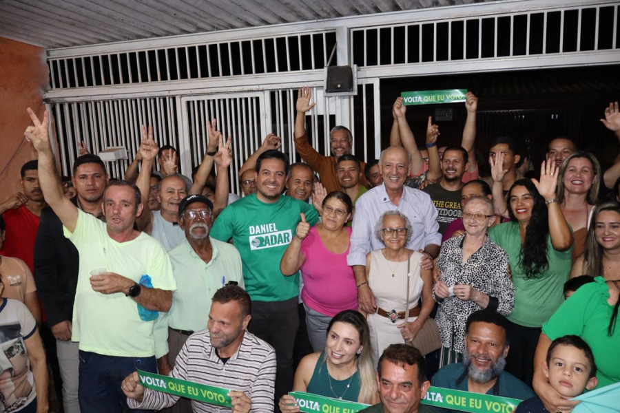 Daniel Radar, o primeiro pré-candidato a distrital com chances de vitória em 2026, recebe a benção do futuro governador Arruda